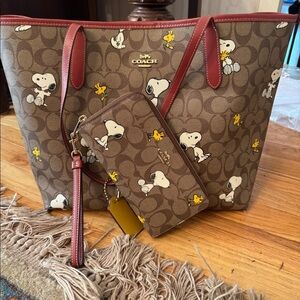 Peanuts Coach Tote & Wallet